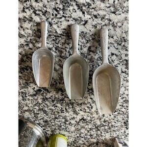 Set of 3 Aluminum Nesting Scoops Vintage Kitchen Tools
